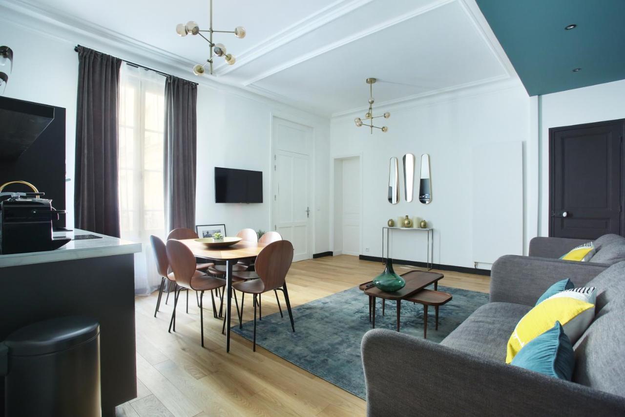 Apartment Champ De Mars - Tour Eiffel By Studio Prestige Paris Dış mekan fotoğraf