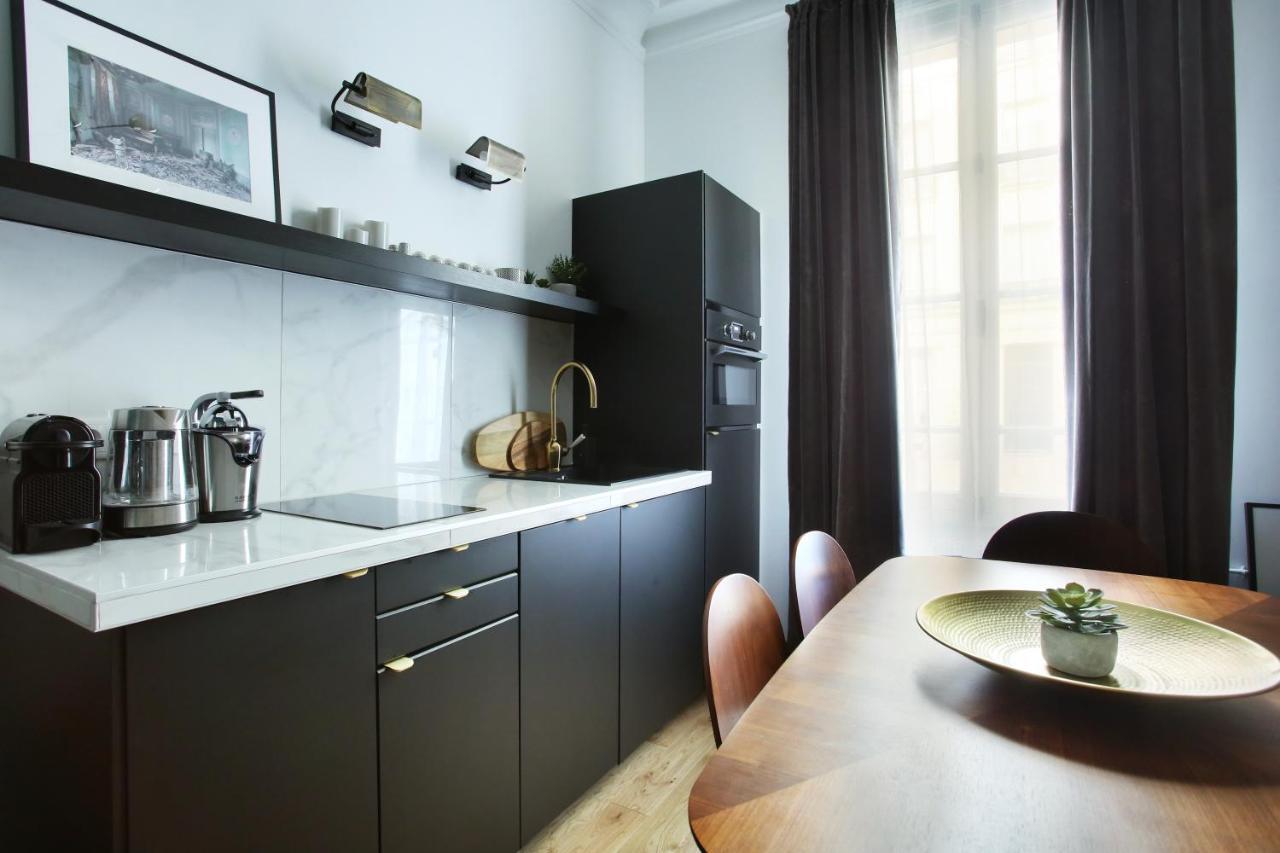 Apartment Champ De Mars - Tour Eiffel By Studio Prestige Paris Dış mekan fotoğraf